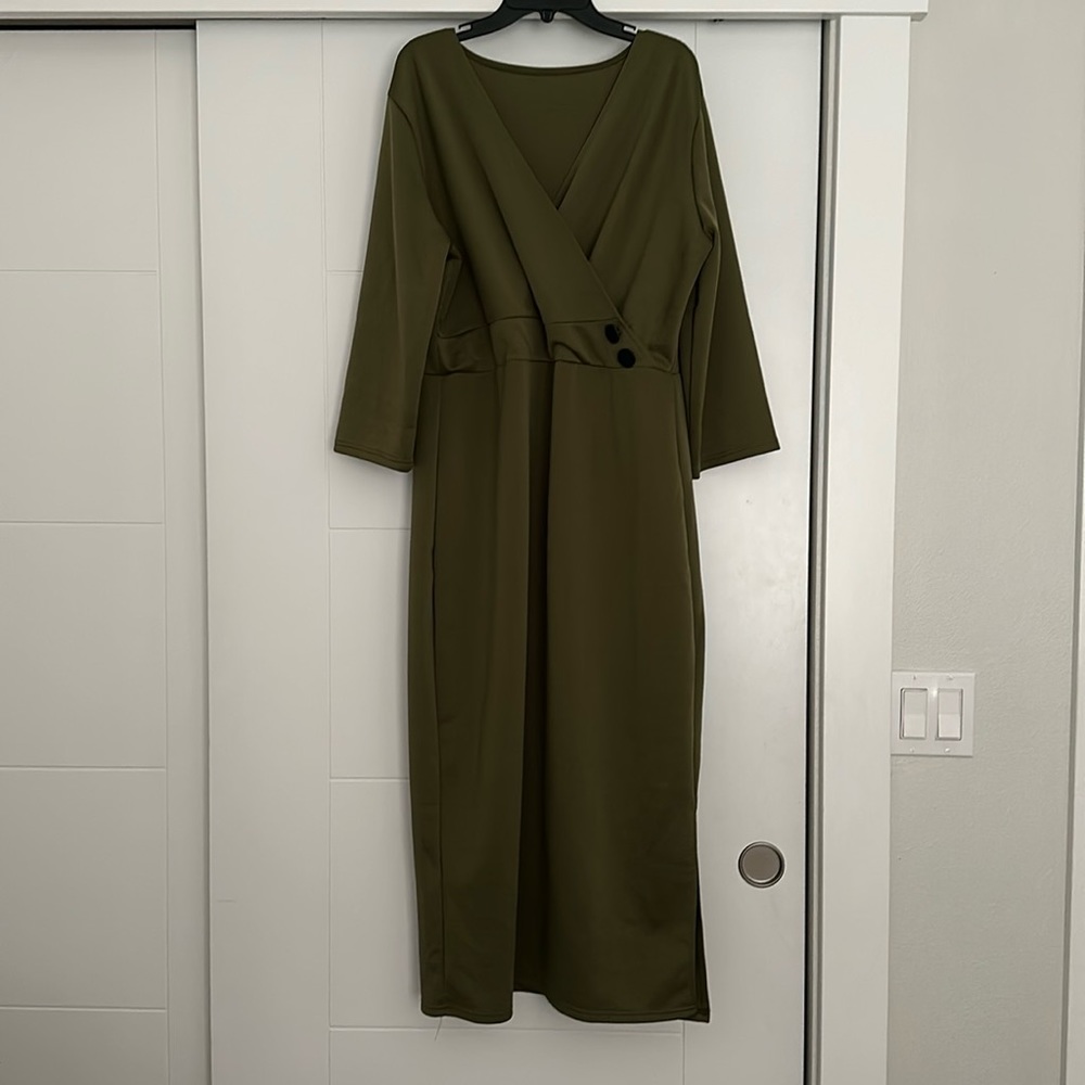 Olive Dreen Midi Dress (NWOT)